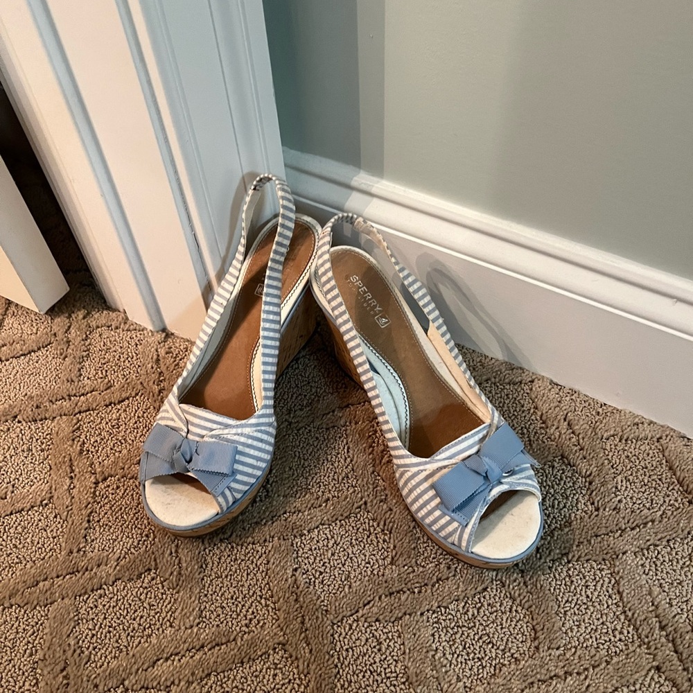 Sperry seersucker wedges, size 9- never worn